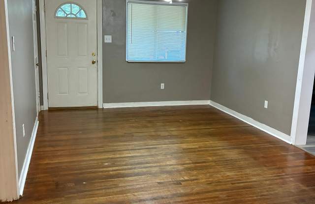 1641 Woodburn Street - 1641 Woodburn Street, Jackson, MS 39212