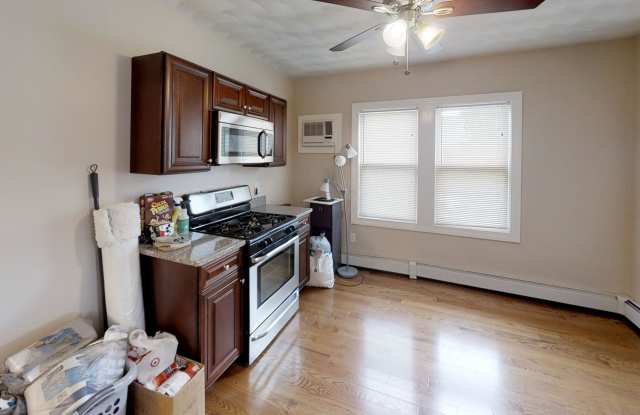 85 Pembroke Avenue85 Pembroke Avenue - 85 - 1 Gallery 4