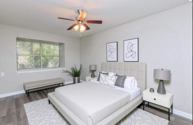 Oaks at Jane Lane photos photos