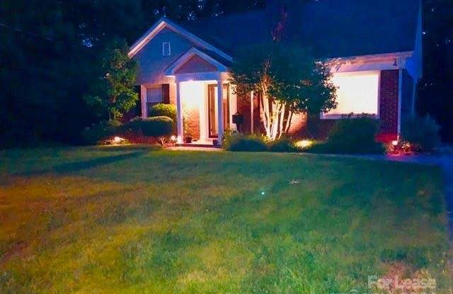 1817 Graybark Avenue - 1817 Graybark Avenue, Charlotte, NC 28205