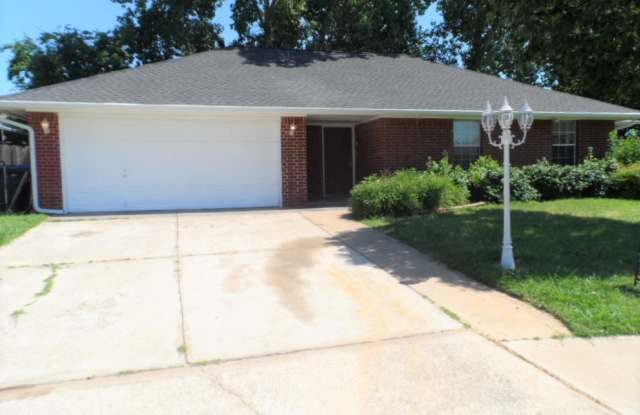 Remodeled 3 Bedroom/2 Bath home 2305 Carolyn Ct, Norman photos photos