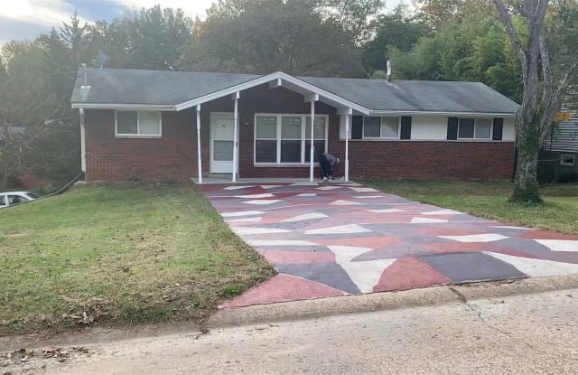 40 Frontier Trail - 40 Frontier Trl, Murphy, MO 63026