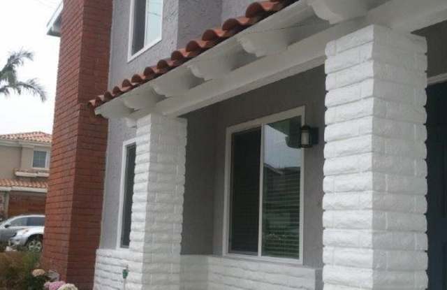 1700 Pine Avenue Gallery 3