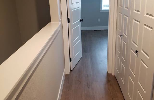 Ravishing 2 bed 2 1/2 bath home in Annafeld Subdivion photos photos