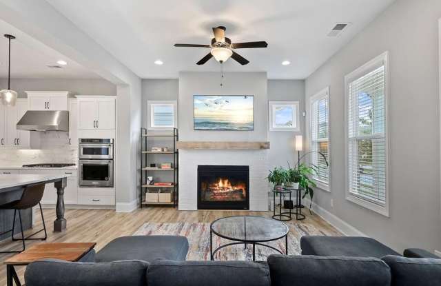 2018 Cobblestone Way Gallery 3