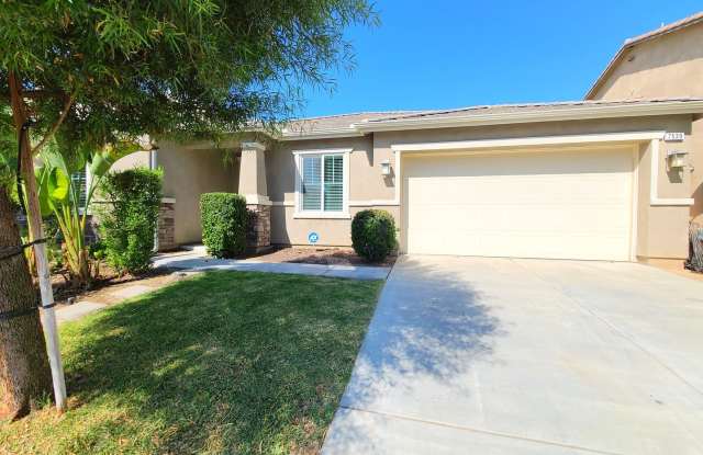 $1000 MOVE-IN CREDIT! Single-Story 4-Bedroom Home in Riverside! - 7539 Prairie Drive, Highgrove, CA 92507