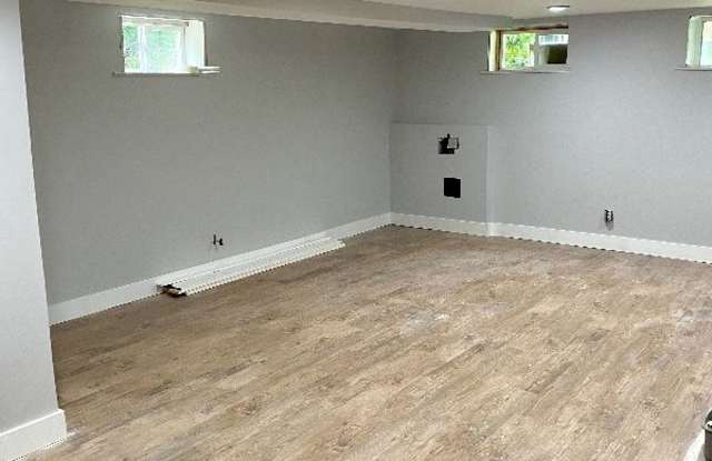 1904 N Broom St Gallery 2
