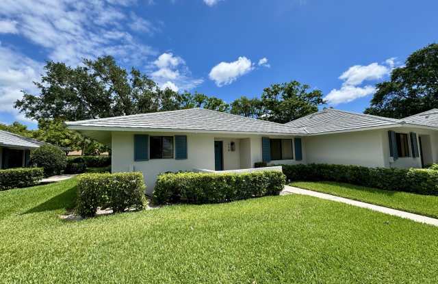 112 Club Drive - 112 Club Drive, Palm Beach Gardens, FL 33418