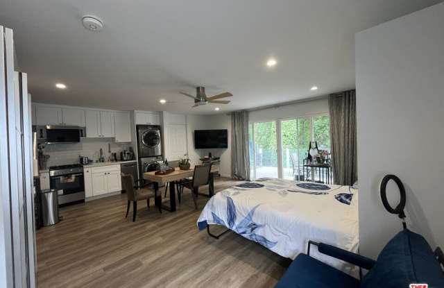 3708 Woodcliff Rd photos photos