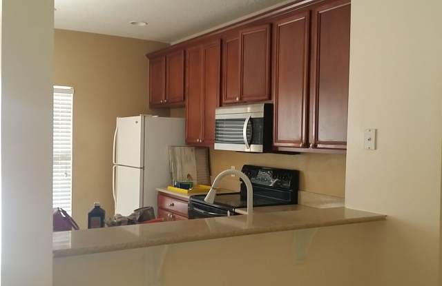 Stunning 2-Bedroom Townhouse in the Desirable Gated Community of The Hammocks! Gallery 4