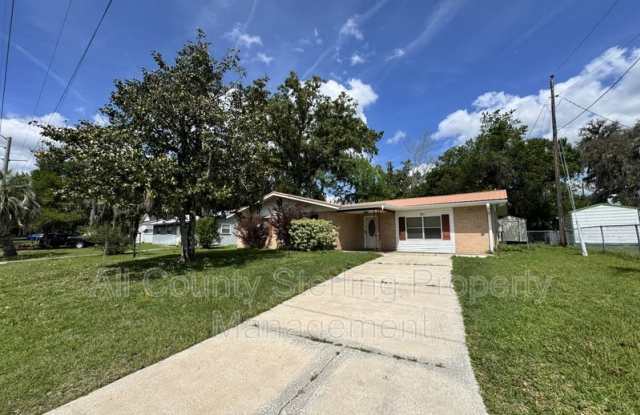 529 SE Olustee Ave photos photos
