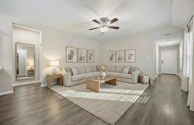 3921 Oak Creek Circle Gallery 3