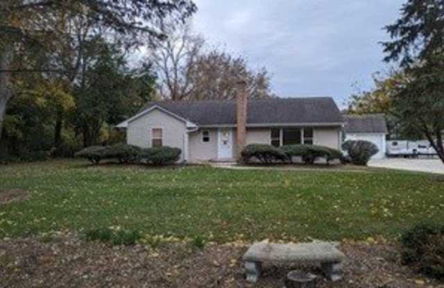 2709 Crystal Lake Road photos photos