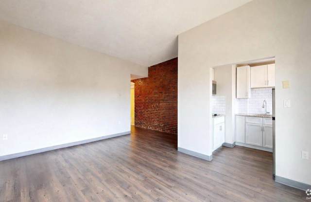 300 Meridian Street300 Meridian Street - 300 - 7 Gallery 3
