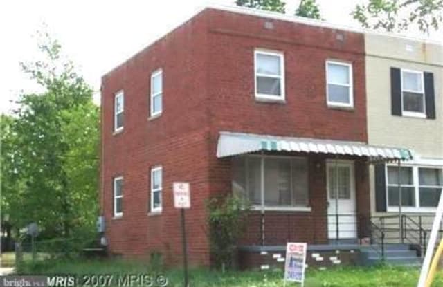 531 BELLEFONTE AVENUE E - 531 East Bellefonte Avenue, Alexandria, VA 22301