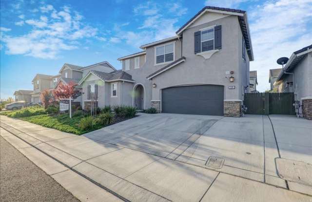 Beautiful 4 Bedroom Home in Brighton Landing – Vacaville Gallery 3
