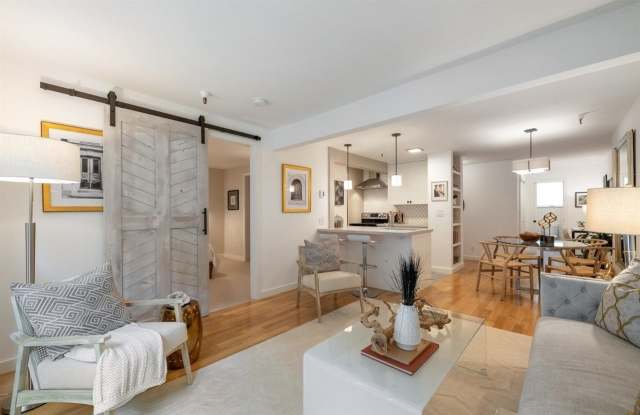 3234 Washington St photos photos 3234 Washington St photos photos