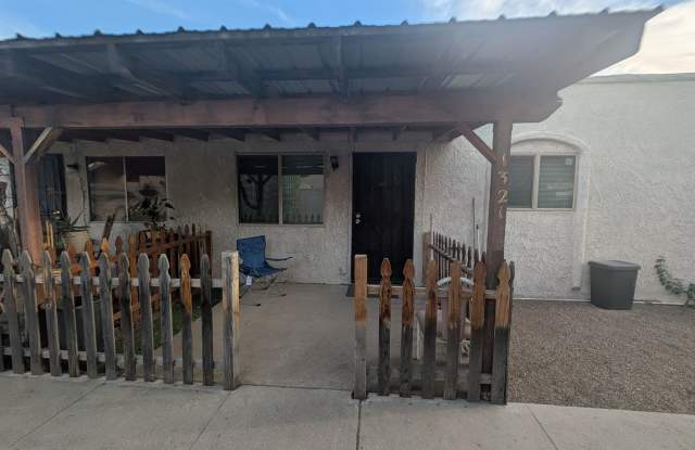 4 Plex - 2 Bedroom Unit and 1 Bath for Rent. photos photos 4 Plex - 2 Bedroom Unit and 1 Bath for Rent. photos photos