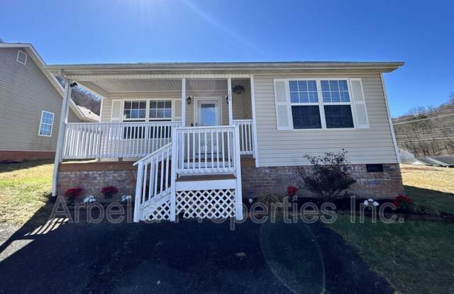 104 Saint James Pl photos photos