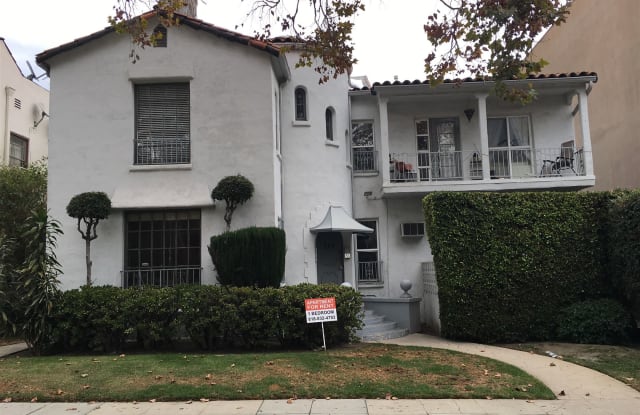 114 N Almont Dr - 114 North Almont Drive, Beverly Hills, CA 90211