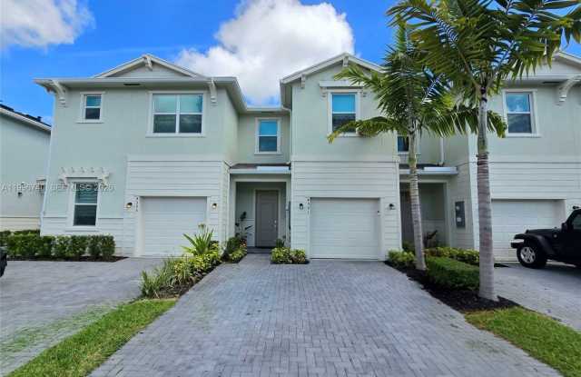 4591 Hollister Ave photos photos