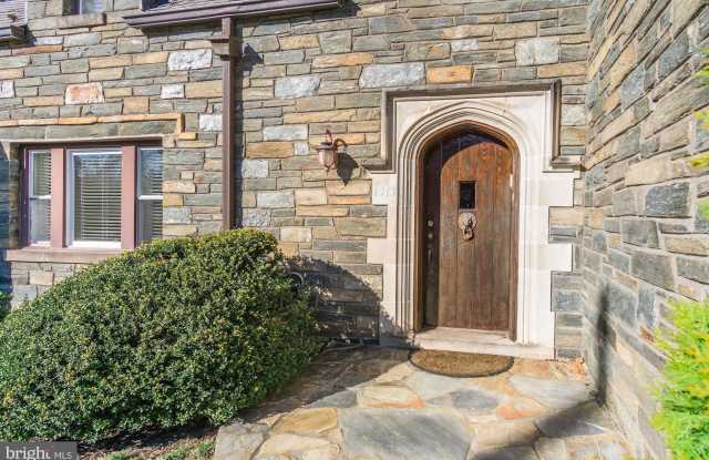 1373 LOCUST ROAD NW Gallery 2
