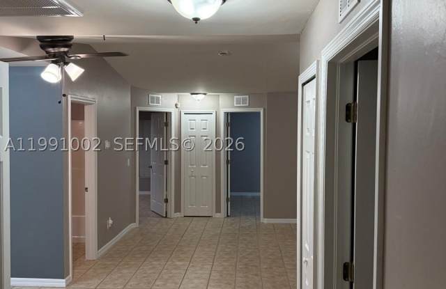 4412 26 Street SW Gallery 4
