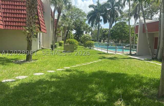 5 Jacaranda Country Club Dr Gallery 1