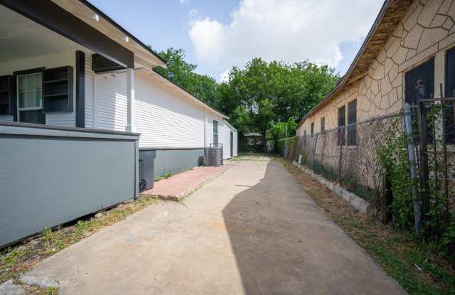 1731 HAYS ST Gallery 2