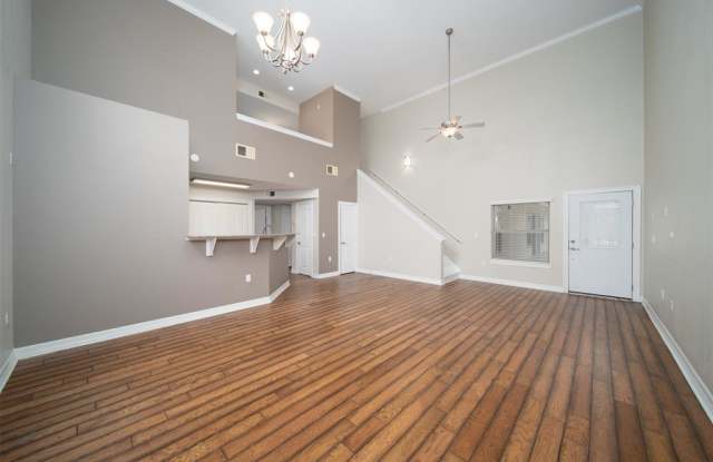 3501 Chenevert Street Gallery 3