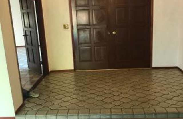 6876 Campisi Court Gallery 3