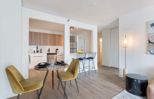 1250 LaSalle Gallery 4