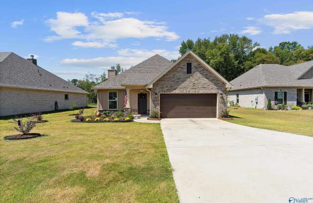 132 Kambry Grove Drive - 132 Kambry Grove Drive, Moores Mill, AL 35811