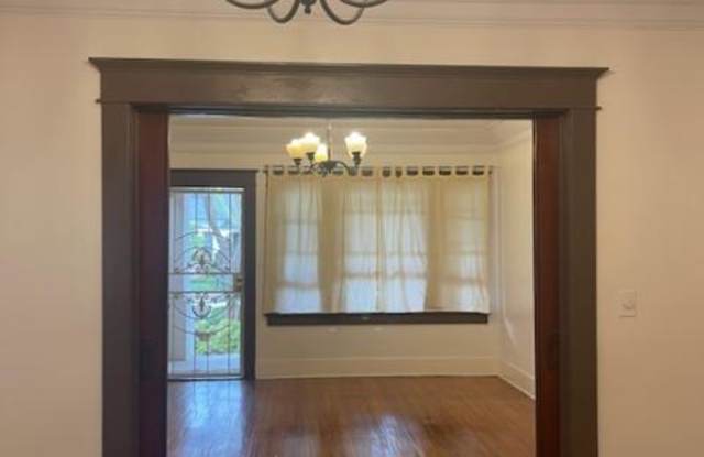 1800 N. Van Ness Ave, photos photos