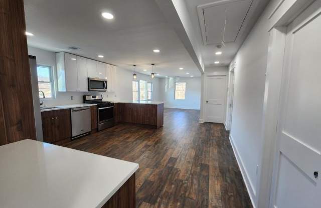 105 Summit Avenue photos photos