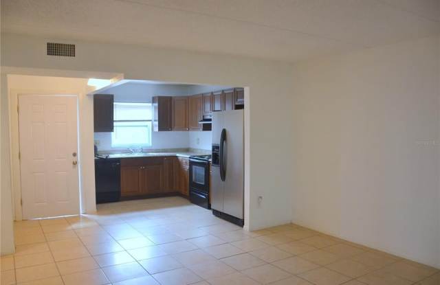 2814 SOMERSET PARK DRIVE Gallery 4