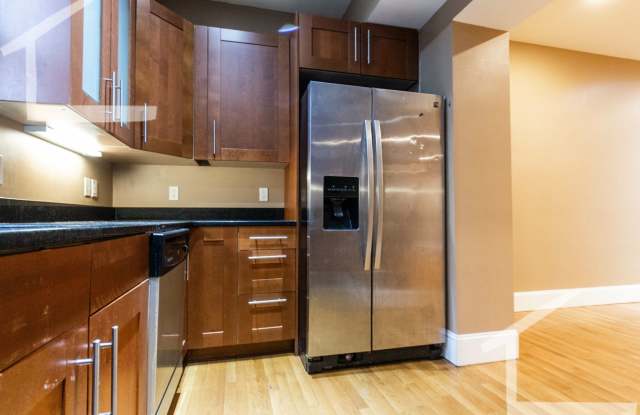 Worth the Walk! Modern 4bd/2bath in Brookline Gallery 3