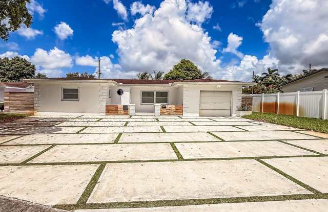 1200 NW 76th Avenue photos photos
