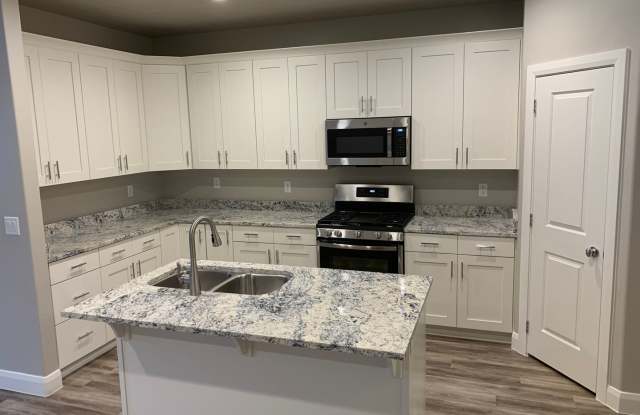 3 bed 2.5 bath 2 car garage for rent! photos photos