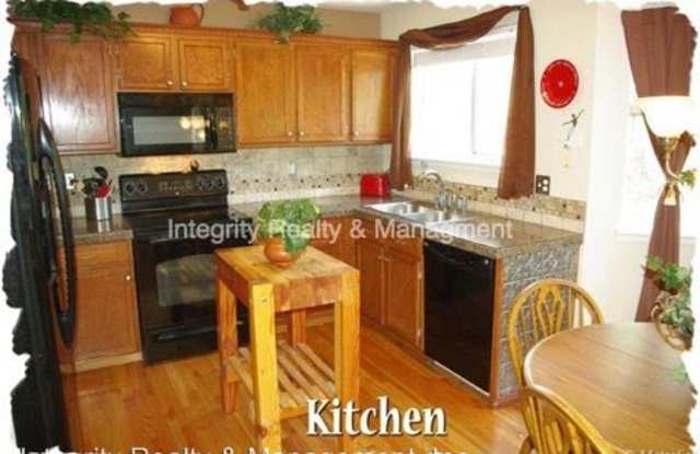 4972 N Silverlace Dr Gallery 4