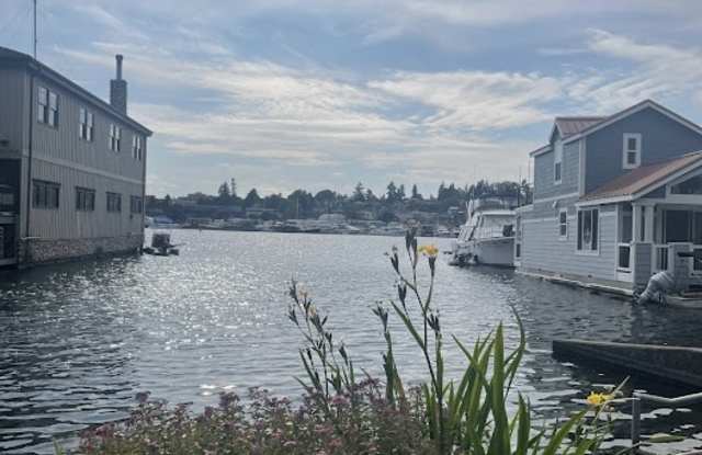 2950 Fairview Ave E photos photos