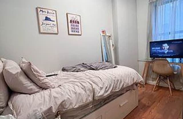 663 Washington St - 663 Washington Street, New York City, NY 10014