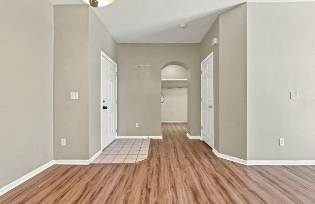 Beautiful Ground-Floor 2-Bedroom Condo with Private Balcony & Great Location! Gallery 4