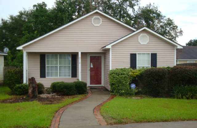 3BD/2B Home Close to Moody photos photos