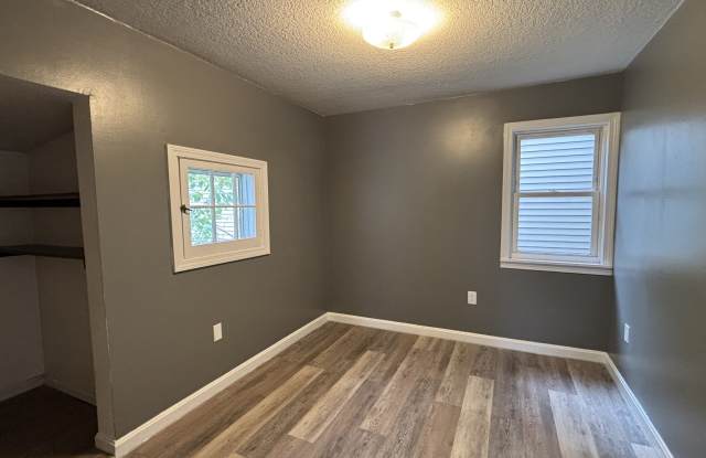 190 Meadowbrook Avenue Gallery 4