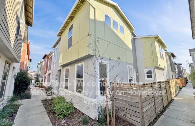 9924 Del Surf Ln - 9924 Del Surf Lane, Elk Grove, CA 95757