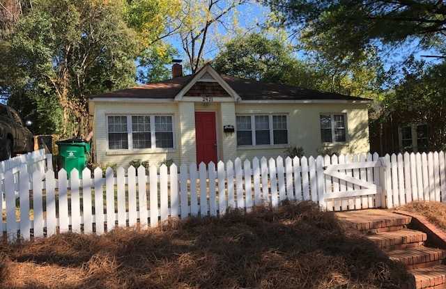 2421 Commonwealth ave - 2421 Commonwealth Avenue, Charlotte, NC 28205