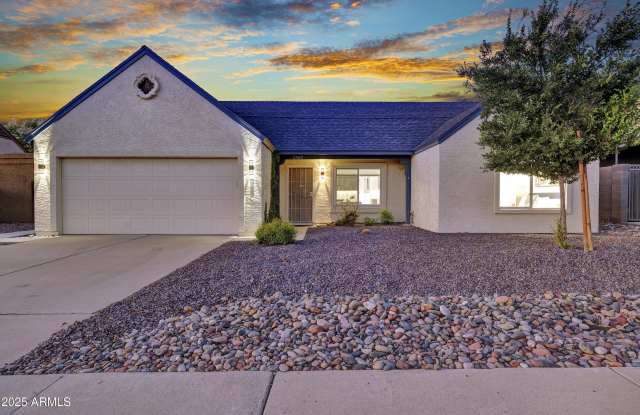 1362 E WICKIEUP Lane photos photos