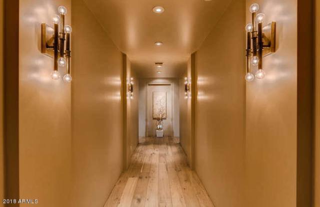 6001 E DONNA Circle Gallery 3