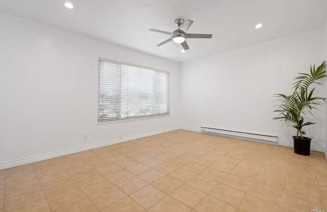 Great Value for this One Story Condo Rental Gallery 4